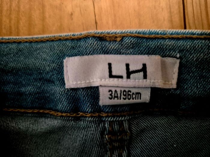 Jean délavé 3 ans - photo numéro 3