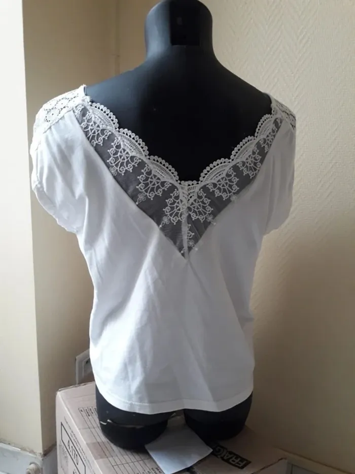 Débardeur blanc / dos en dentelle taille 38 / Shein - photo numéro 6
