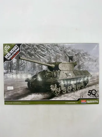 Maquette Academy m36/m36b2 battle of the bulge