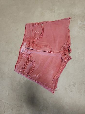 Short court en jeans délavé