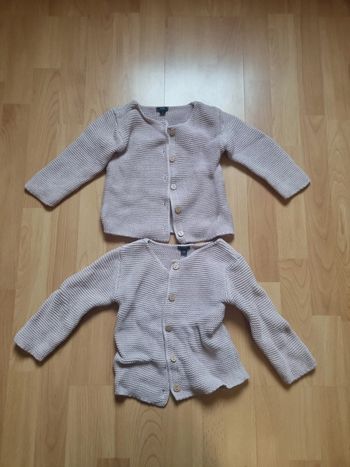 Lot 2 gilets en maille chauds