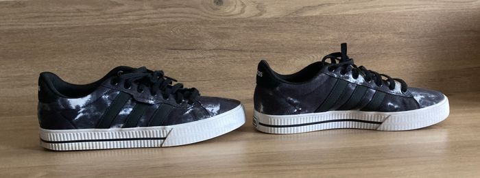 Basket Adidas daily motif camouflage noir et blanc - photo numéro 4