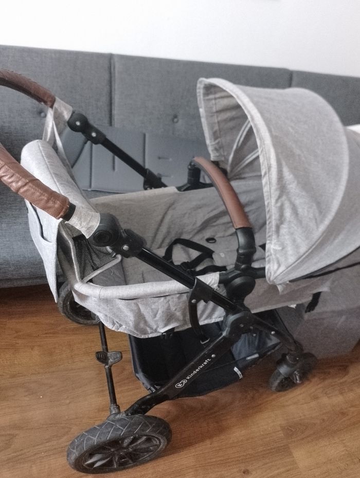 Poussette 2en1 kinderkraft avec tous les accessoires - photo numéro 1