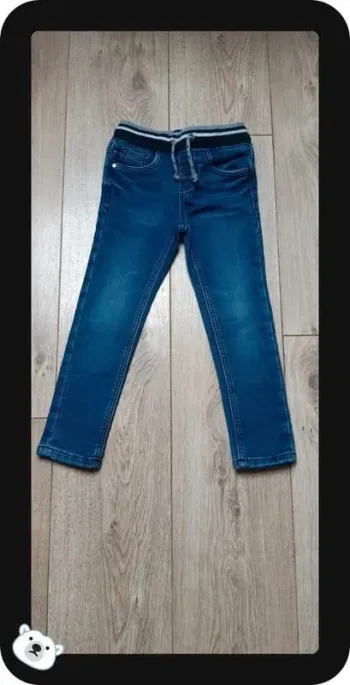 Pantalon jeans thermique c&a 104 cm (4 ans) en parfait état