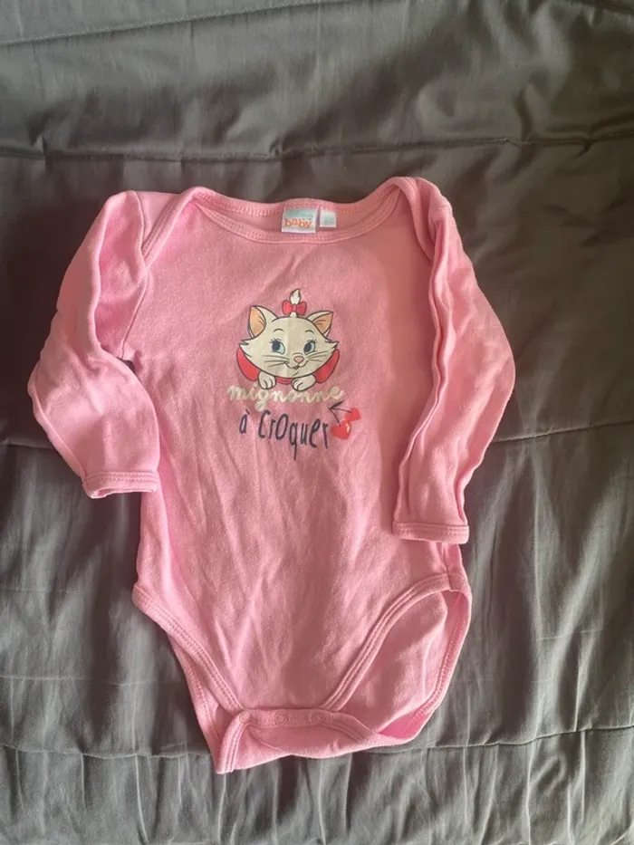 Lot de deux bodies fille 12 mois disney baby - photo numéro 2