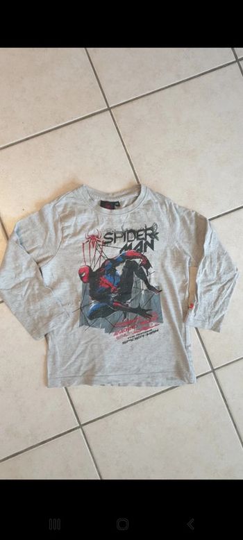Tee-shirt manche longue spiderman 6 ans