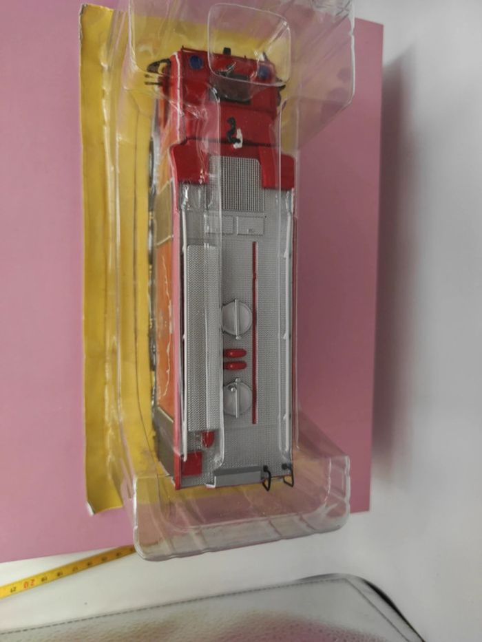 camion de pompier TMB 1/43 - photo numéro 6
