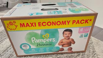 Couches pampers harmonie taille 4