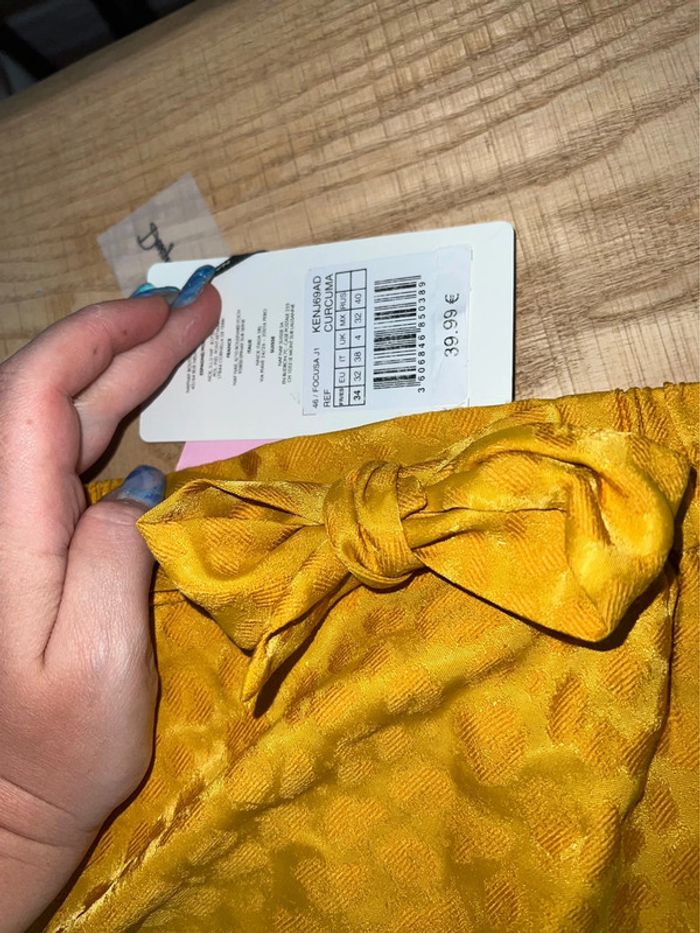 Jupe d’été taille XS 34 neuf étiqueté Naf Naf jaune moutarde coupe patineuse été - photo numéro 2