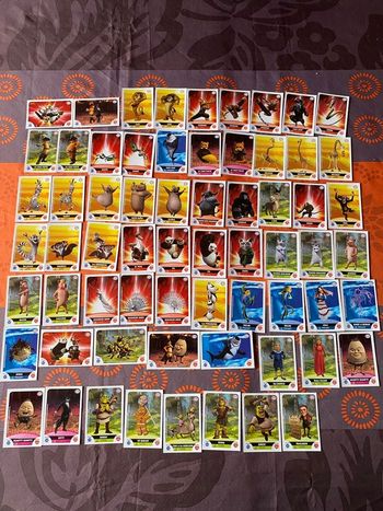 Lot de 65 cartes collector : le chat botté, Madagascar, Shrek, kung fu panda