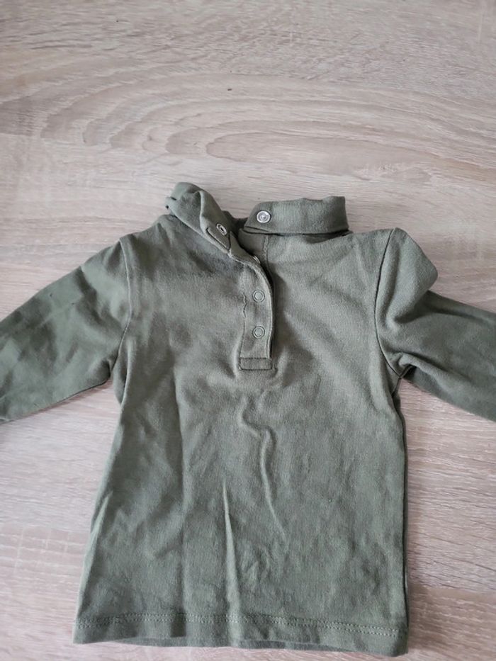 Pull fin col roule kiabi 3 mois - photo numéro 2