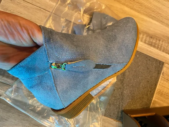 Bottines Boots, pointure 37 en suédine - photo numéro 4