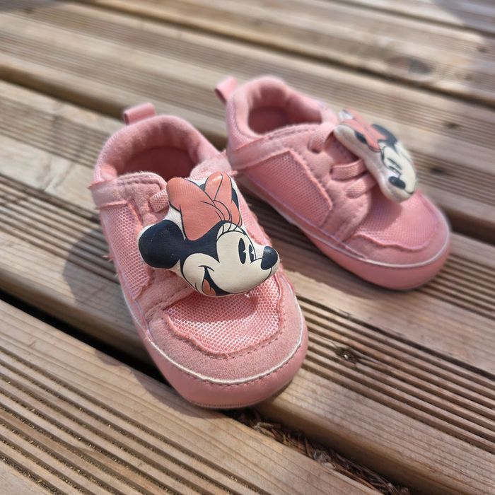 Paire de chaussures 6 / 9 mois