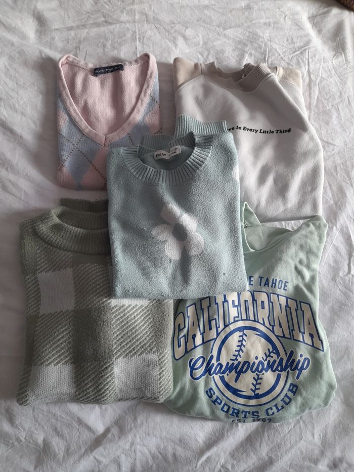 Lot pull sweat 10 12 ans