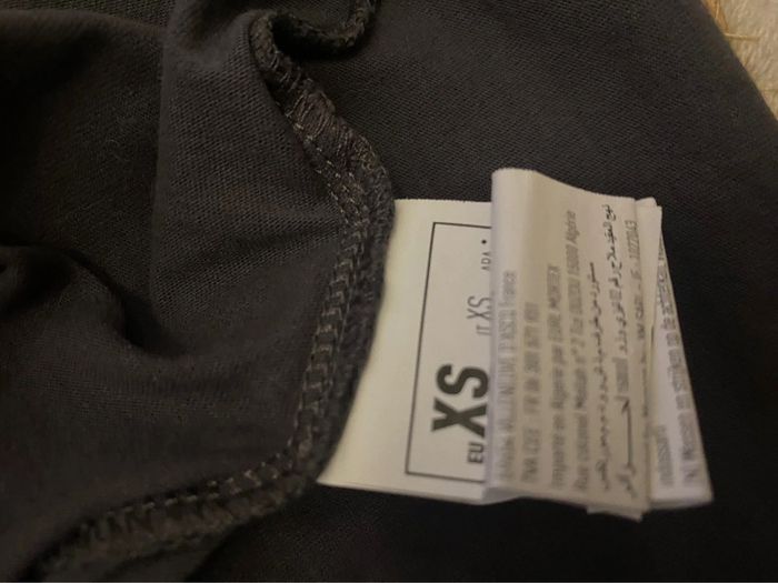 Tee-shirt Cruella gris - photo numéro 5