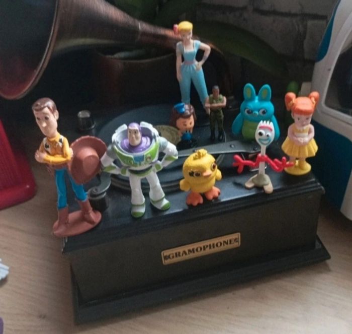 Toy story lot de 9 figurines de 4 a 9 cm