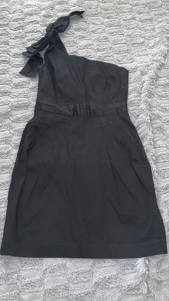 Robe noire 1 bretelle French connection taille 36