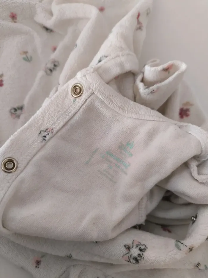 Lot 3 pyjamas 1 piece. 12 mois fille - photo numéro 5