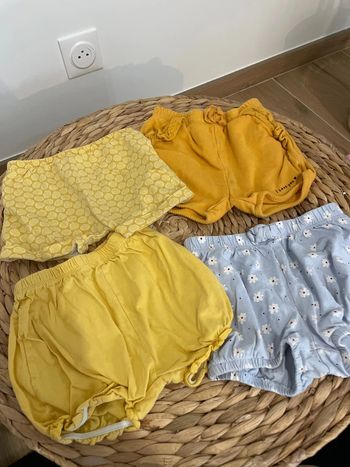Lot 4 shorts 18 mois