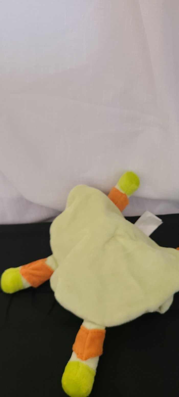 Doudou plat rond CHEVAL Poney Vert orange KIMBALOO La Halle - photo numéro 2