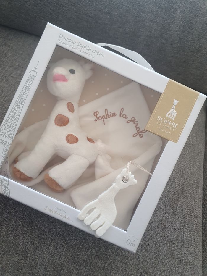 Coffret doudou Sophie La Girafe - photo numéro 2