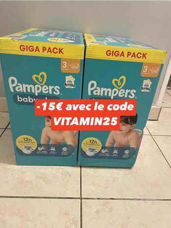 Deux giga pack couches Pampers taille 3