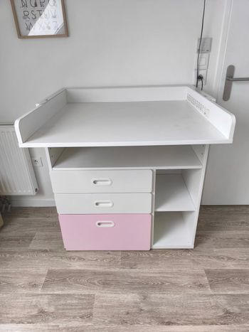 Table à langer Smastad Ikea