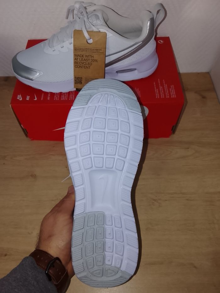 Air max nuaxis taille 41 - photo numéro 4