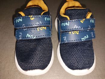 Chaussures / In extenso / Taille 19