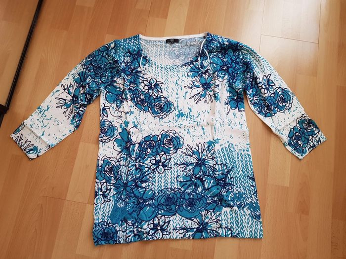 Pull RIU neuf