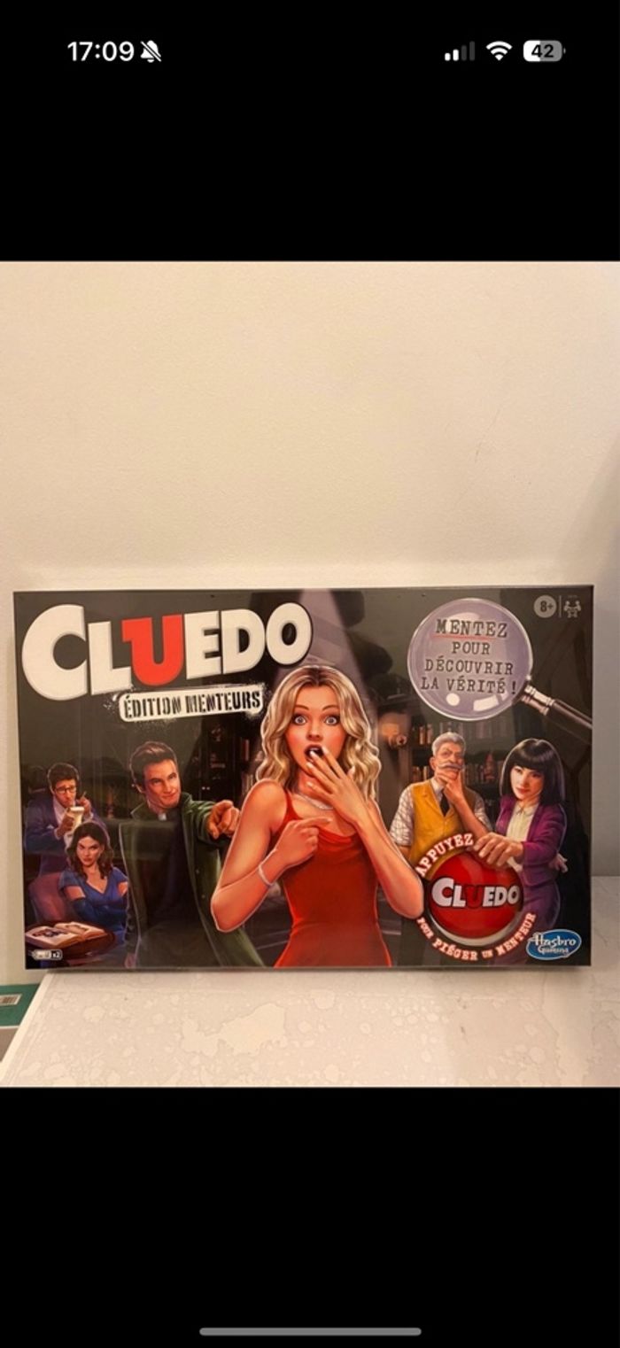 Jeux de société cluedo édition menteur neuf