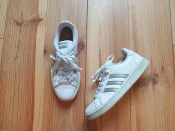 Baskets Adidas femme pointure 38⅔