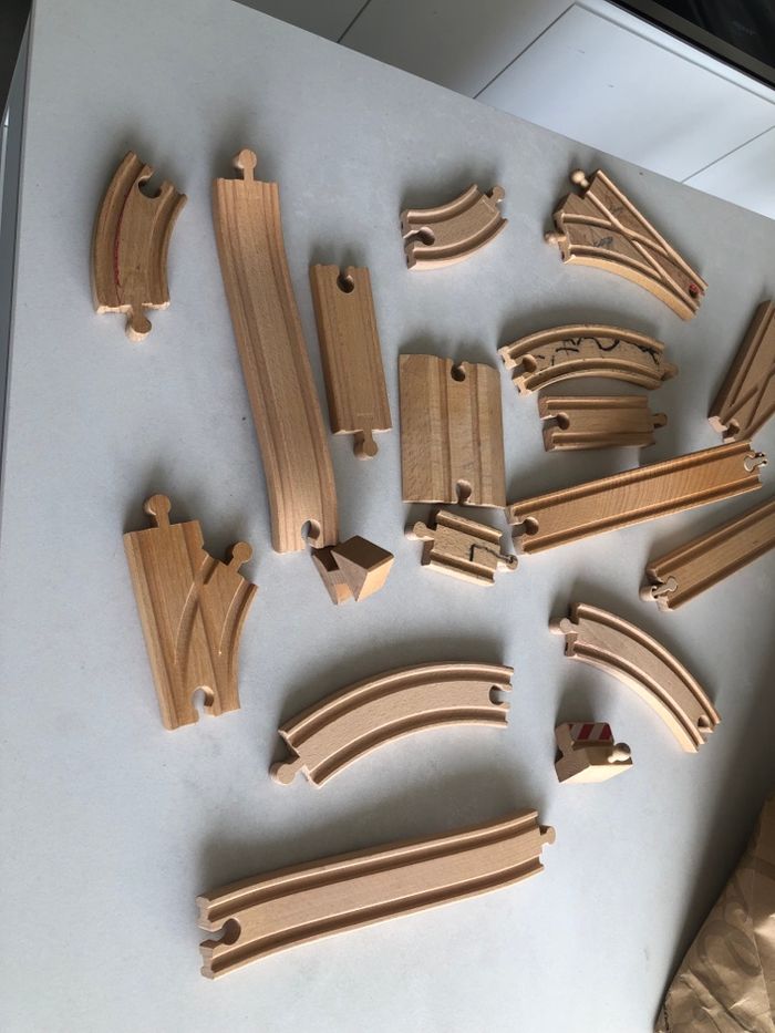 Lot de 110 rails Brio