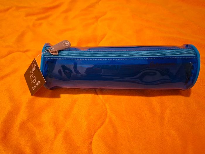 Trousse ronde neuve bleu transparente Exacompta