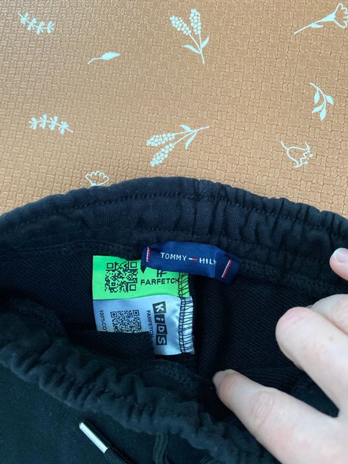 Ensemble jogging Tommy Hilfiger 2/3 ans - photo numéro 6