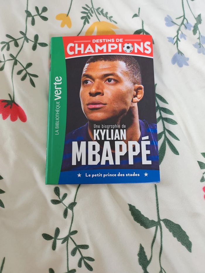 Livre : destins de Champions : Kilian Mbappe neuf