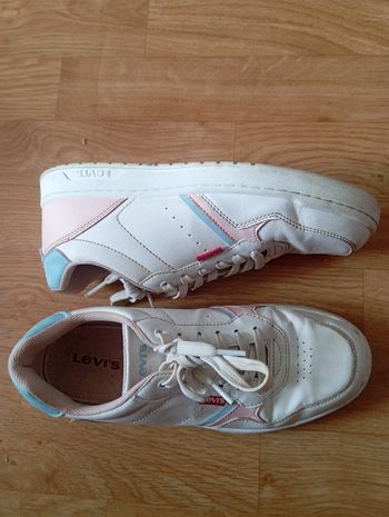 Baskets Levi's femme 38 excellent état