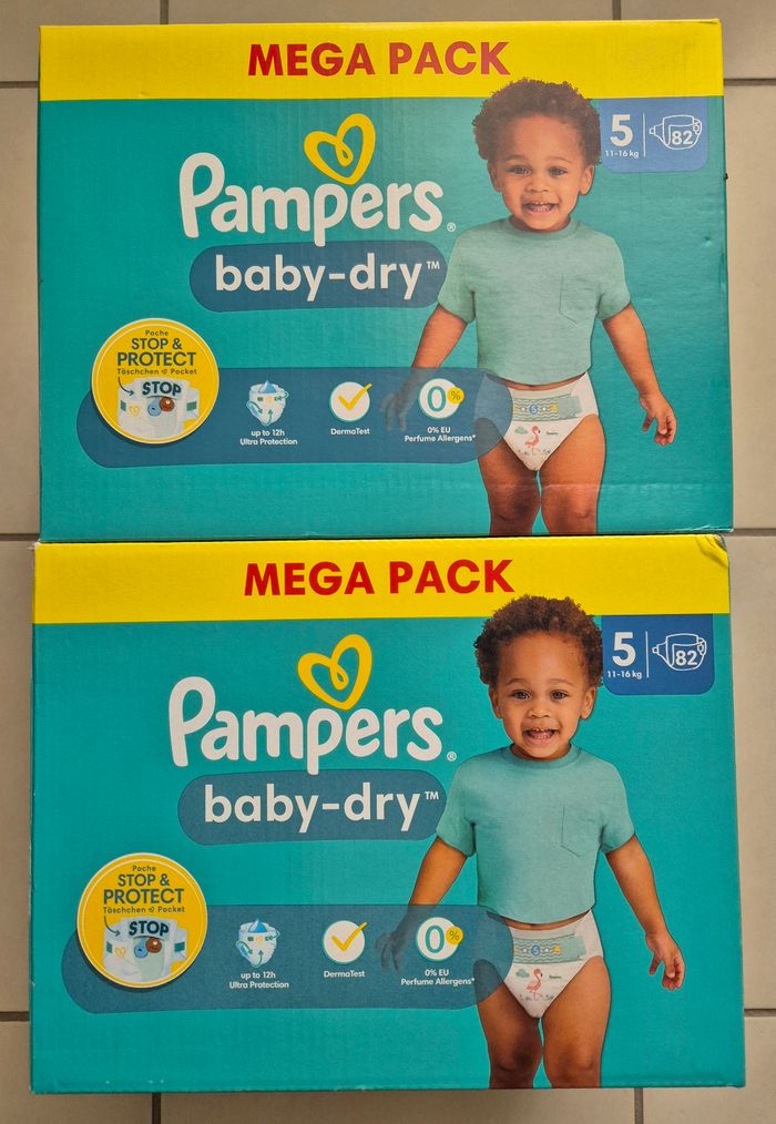 Couches pampers baby dry T5