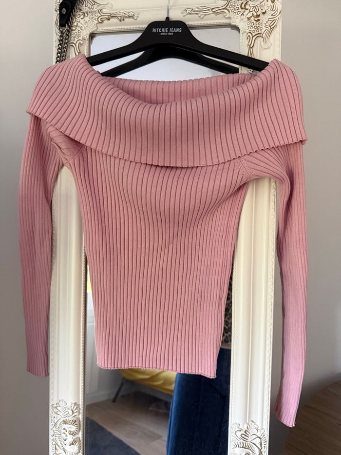 Pull épaule dénudé - photo numéro 3