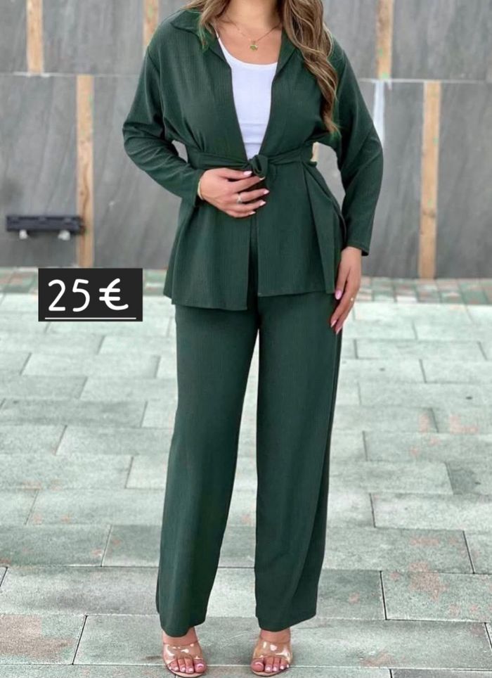 Ensemble femme - photo numéro 2