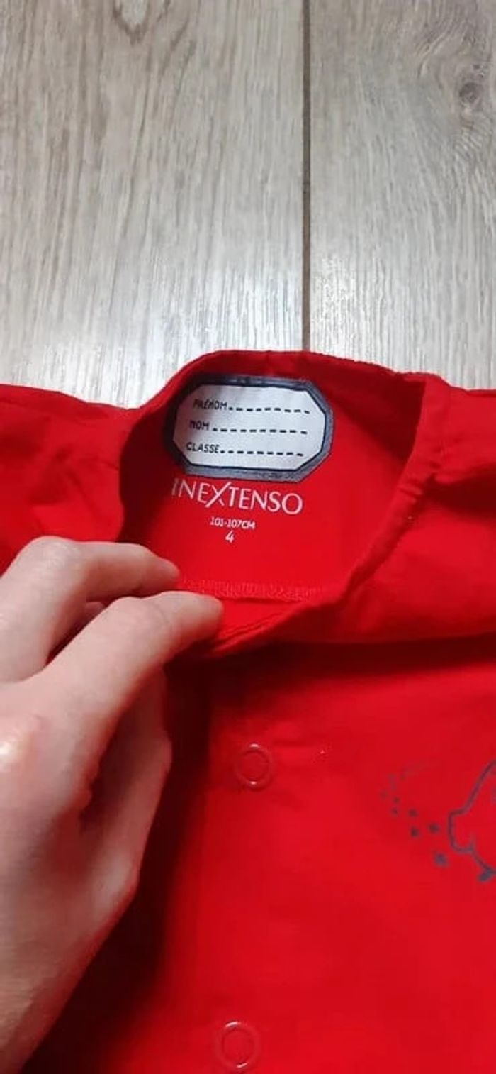 Tablier "in extenso" rouge motif poussin neuf jamais porté - photo numéro 3