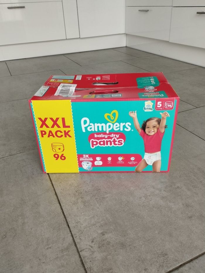 Couches Pampers pants taille 5