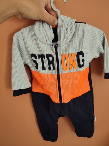 Combinaison strong 3/6 mois
