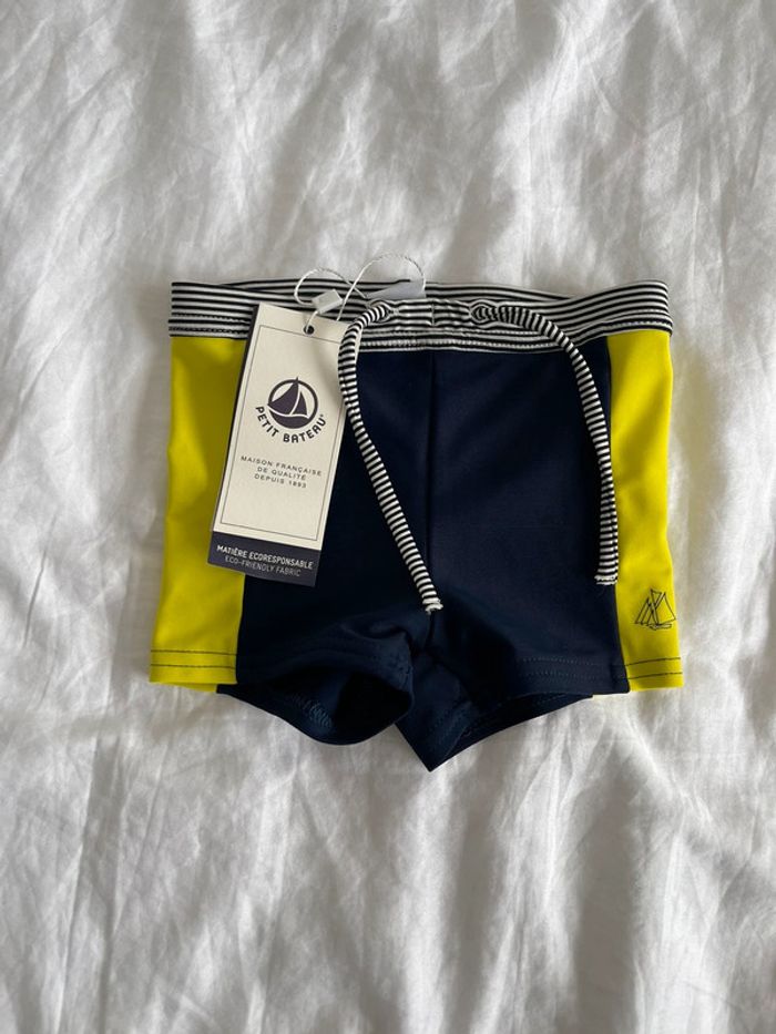 Maillot de bain Neuf Petit Bateau 12 mois