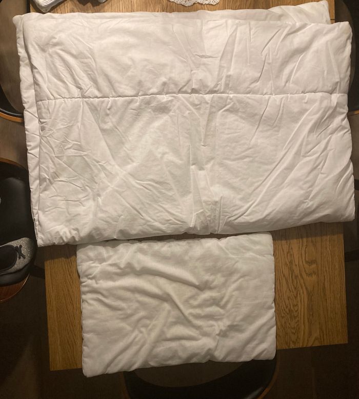 Pillow, duvet and bedsheets for a child - photo numéro 2