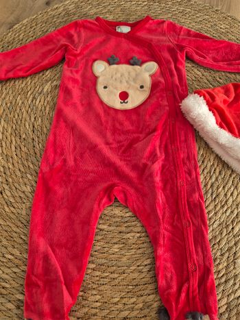 Grenouillère chaude "petit renne de Noël" fille 12 mois H&M