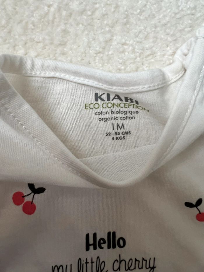 Lot 2 t-shirts 1 mois Kiabi - photo numéro 2