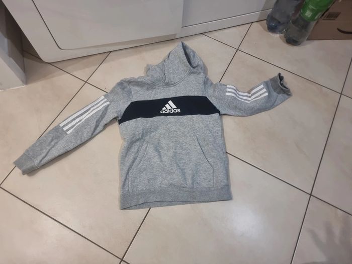 Sweat adidas