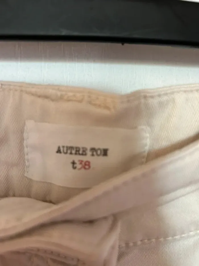 Jupe courte beige - photo numéro 4