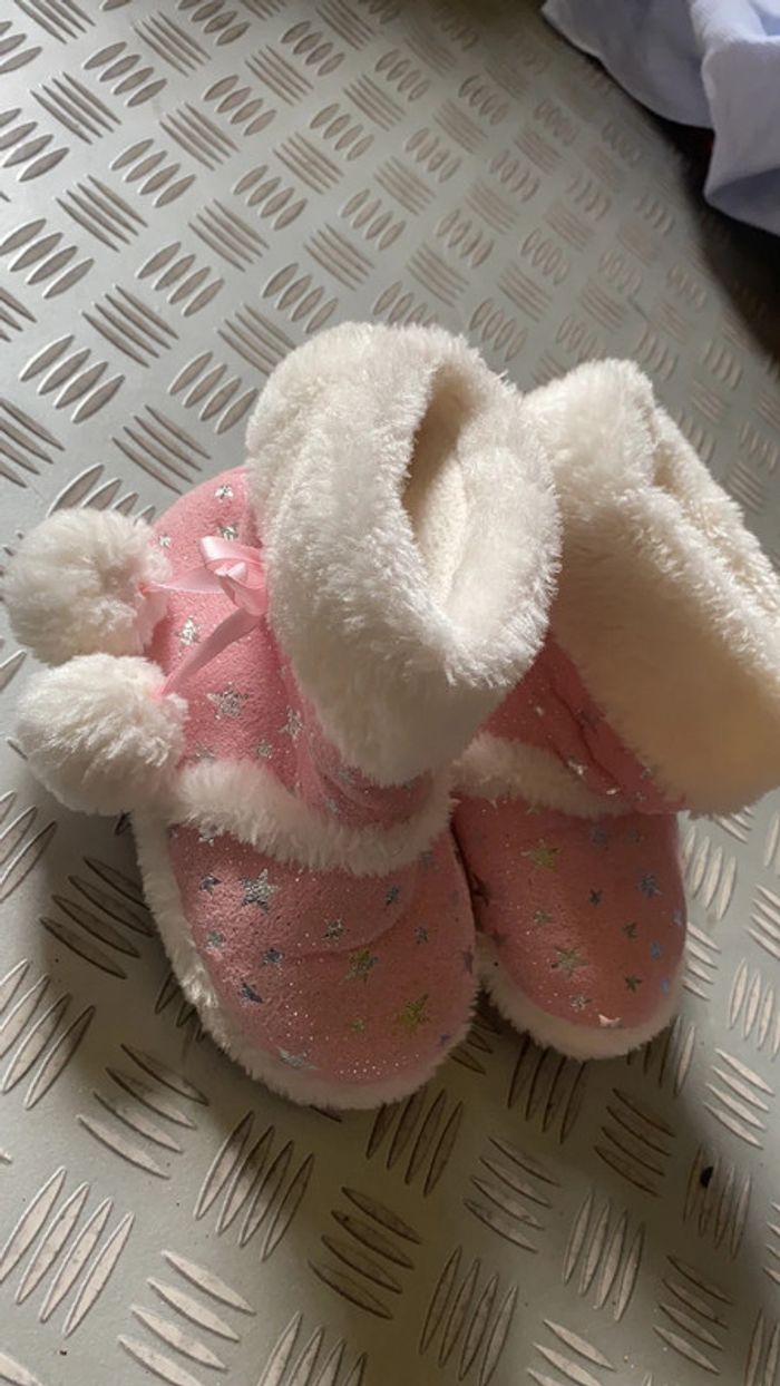Jolis chaussons 24